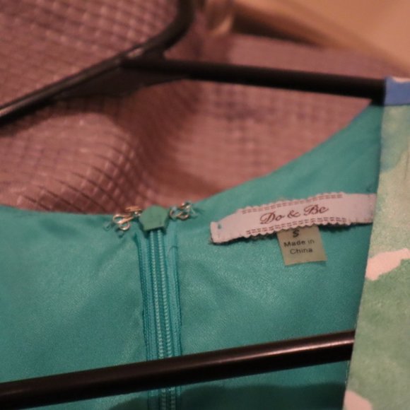 Dress - Picture 2 of 3